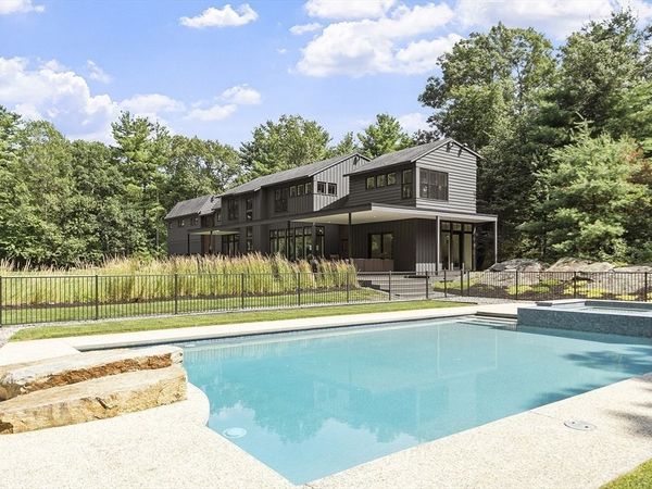 9A Ashley Road, Southborough, MA 01772