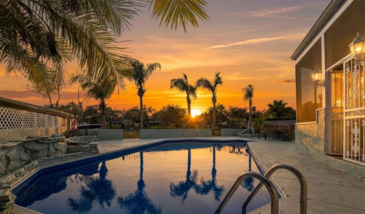 6128 Oak Ridge Avenue, New Port Richey, FL 34653 Photo