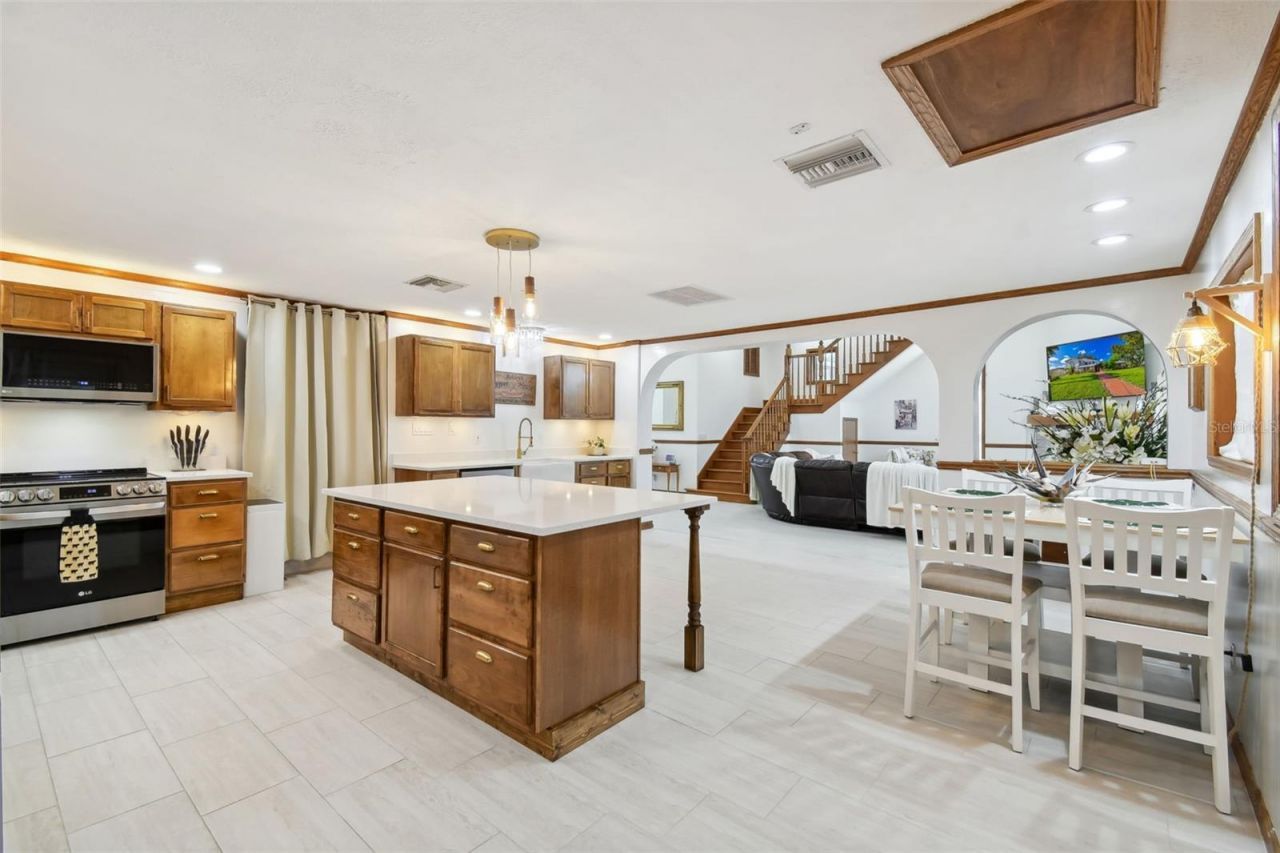 6128 Oak Ridge Avenue, New Port Richey, FL 34653 Photo