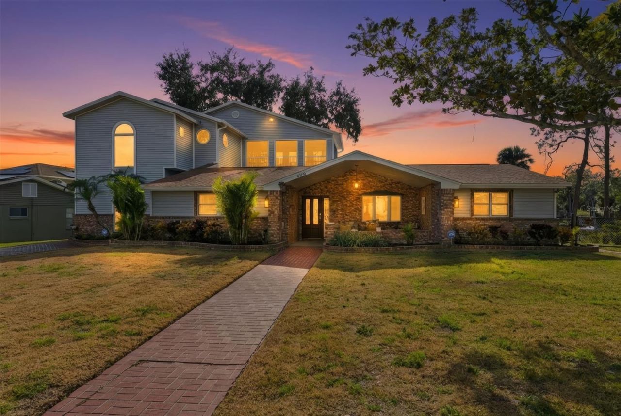 6128 Oak Ridge Avenue, New Port Richey, FL 34653 Photo