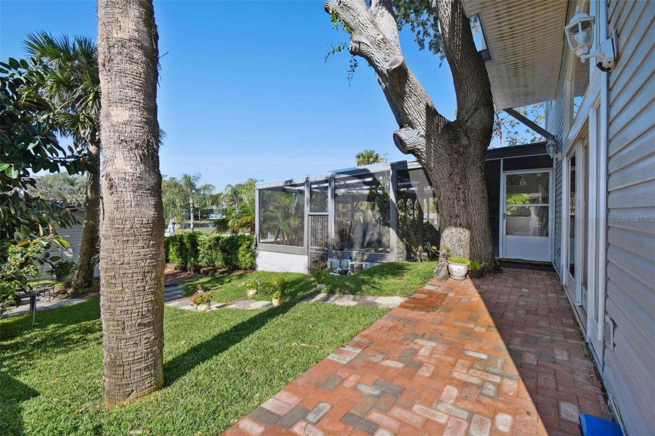 6128 Oak Ridge Avenue, New Port Richey, FL 34653 Photo