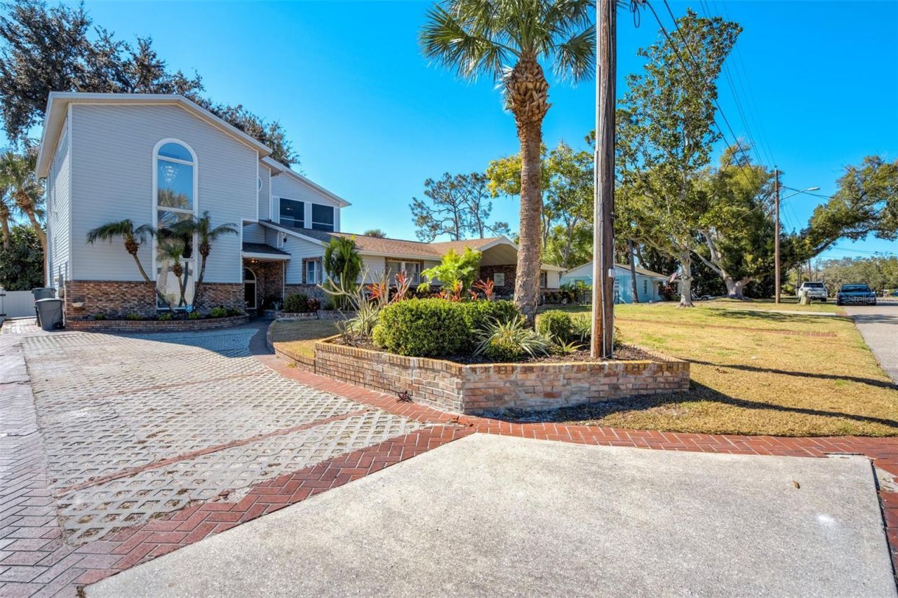 6128 Oak Ridge Avenue, New Port Richey, FL 34653 Photo