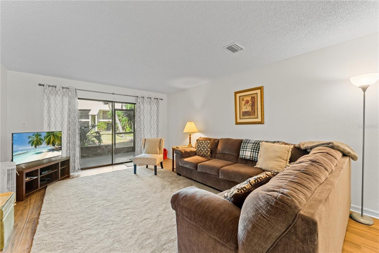 7310 Sunshine Skyway Lane S, Unit 112, Saint Petersburg, FL 33711 Photo