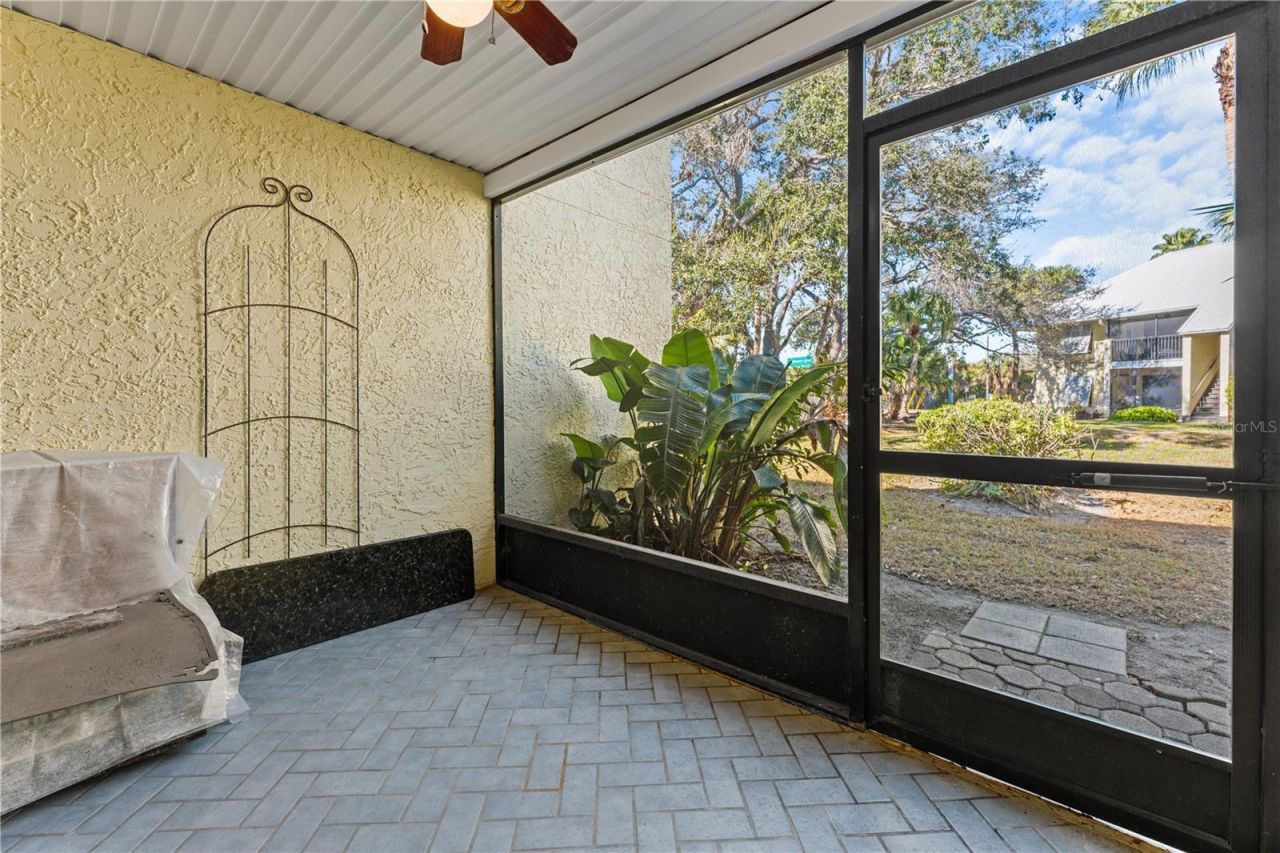 7310 Sunshine Skyway Lane S, Unit 112, Saint Petersburg, FL 33711 Photo