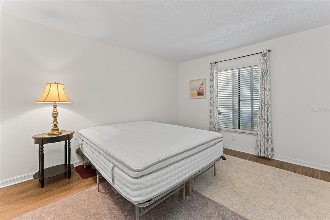 7310 Sunshine Skyway Lane S, Unit 112, Saint Petersburg, FL 33711 Photo