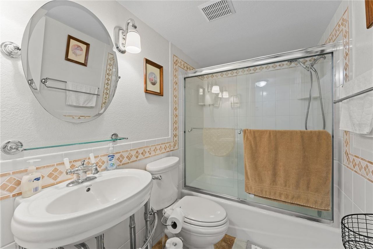 7310 Sunshine Skyway Lane S, Unit 112, Saint Petersburg, FL 33711 Photo