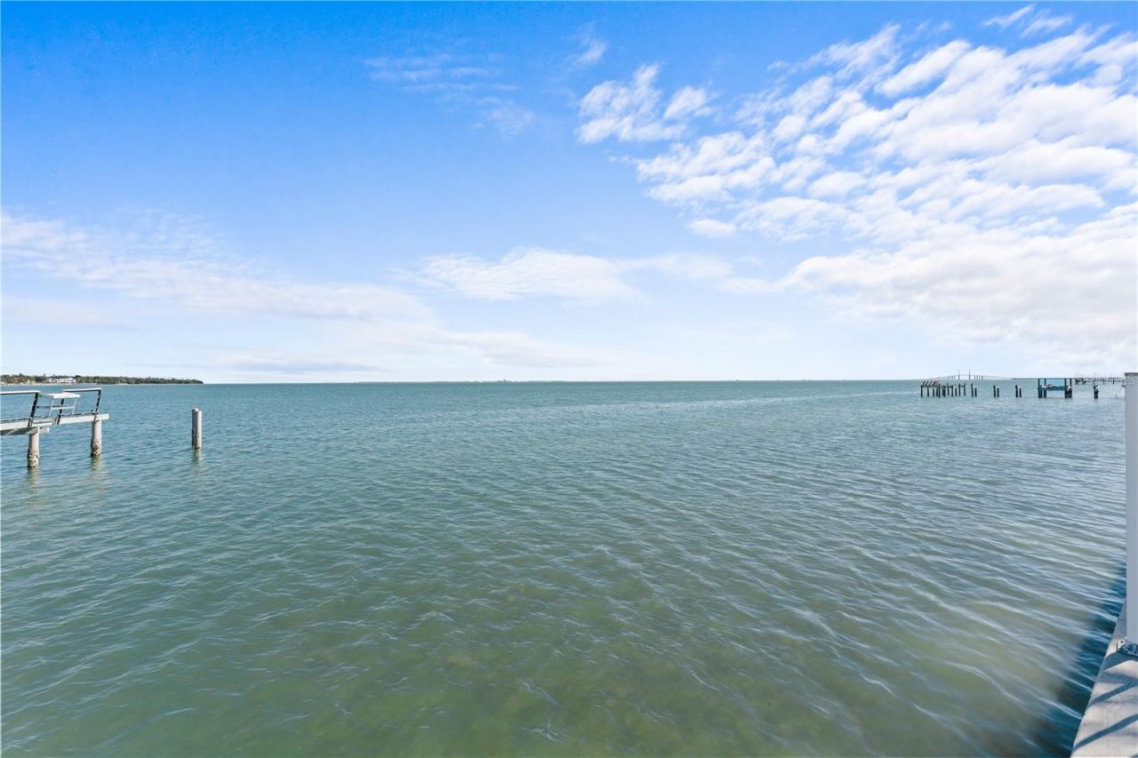 7310 Sunshine Skyway Lane S, Unit 112, Saint Petersburg, FL 33711 Photo