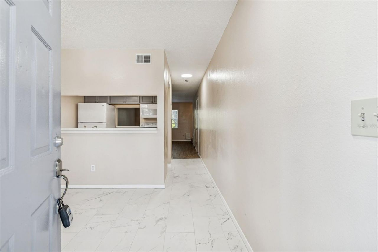 7015 Waterside Drive, Unit 1, Tampa, FL 33617 Photo