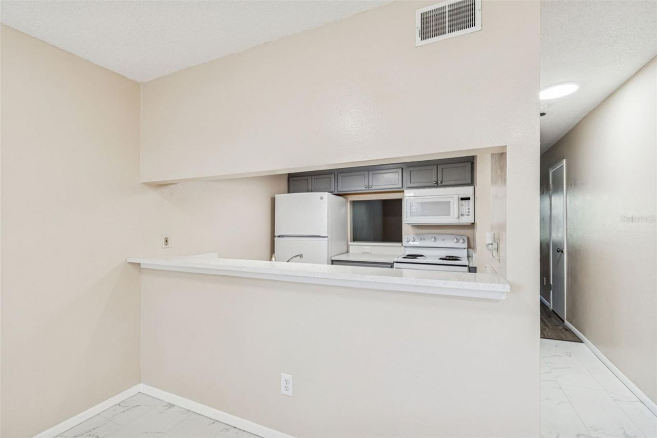 7015 Waterside Drive, Unit 1, Tampa, FL 33617 Photo