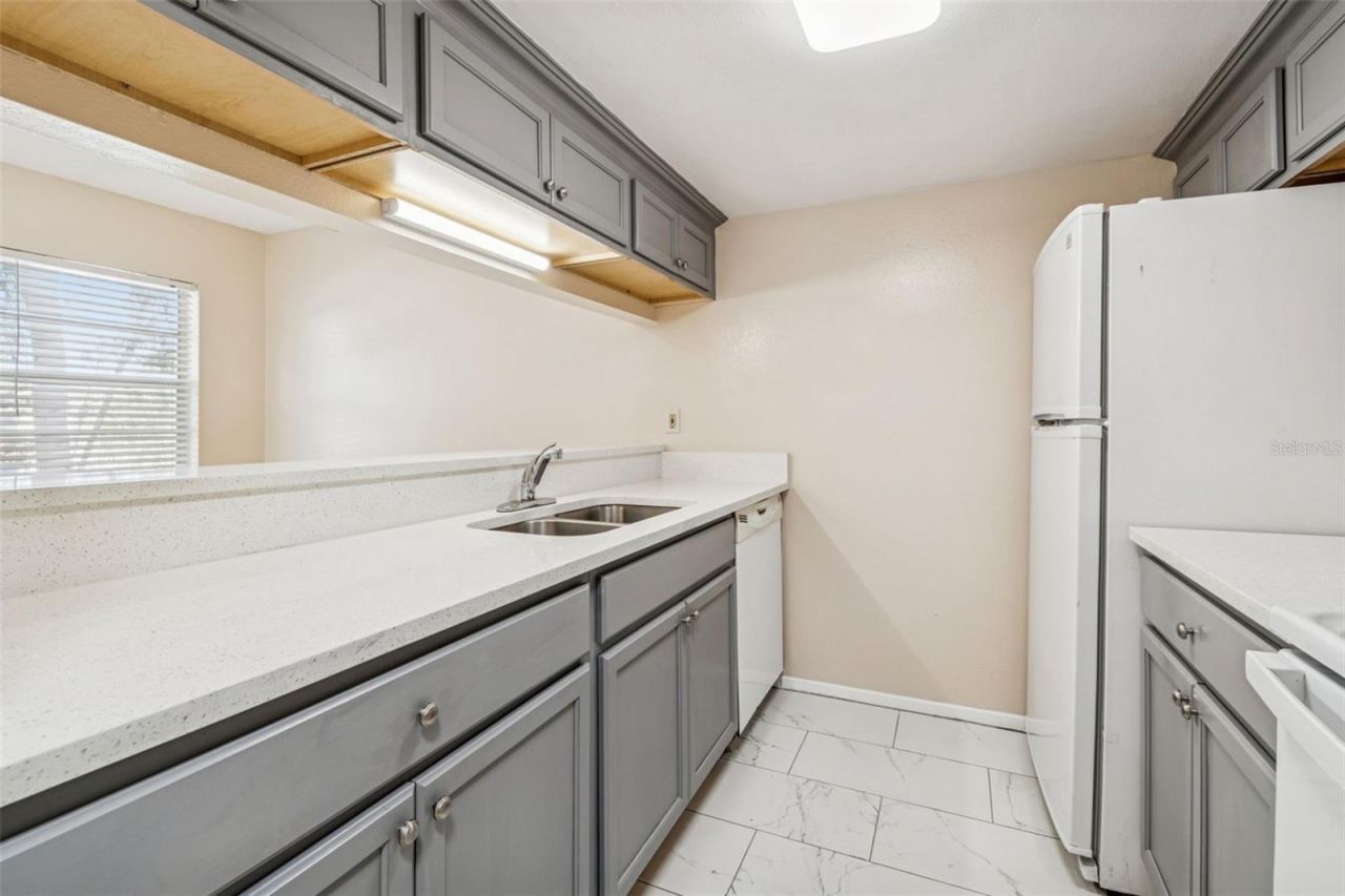 7015 Waterside Drive, Unit 1, Tampa, FL 33617 Photo