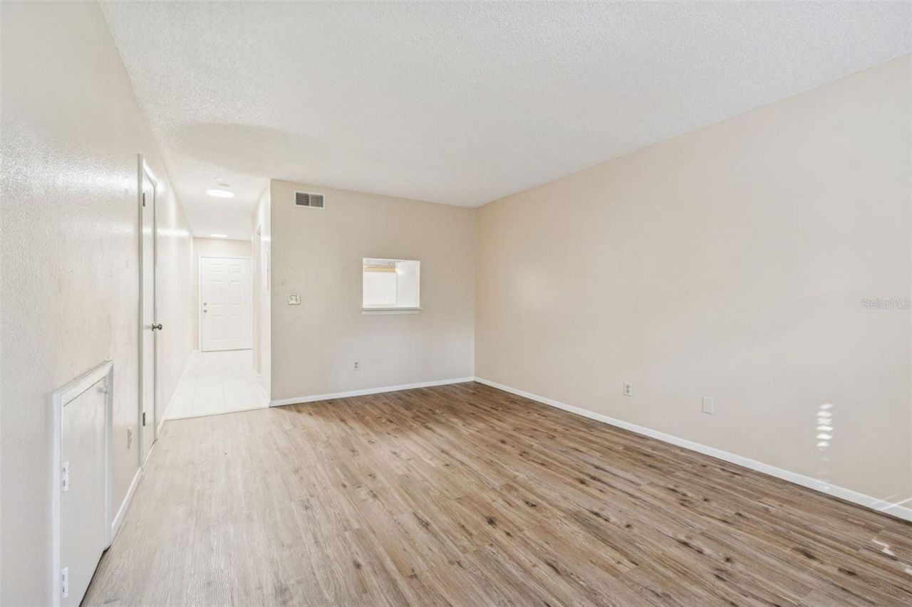 7015 Waterside Drive, Unit 1, Tampa, FL 33617 Photo