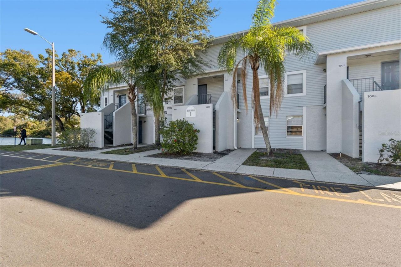 7015 Waterside Drive, Unit 1, Tampa, FL 33617 Photo