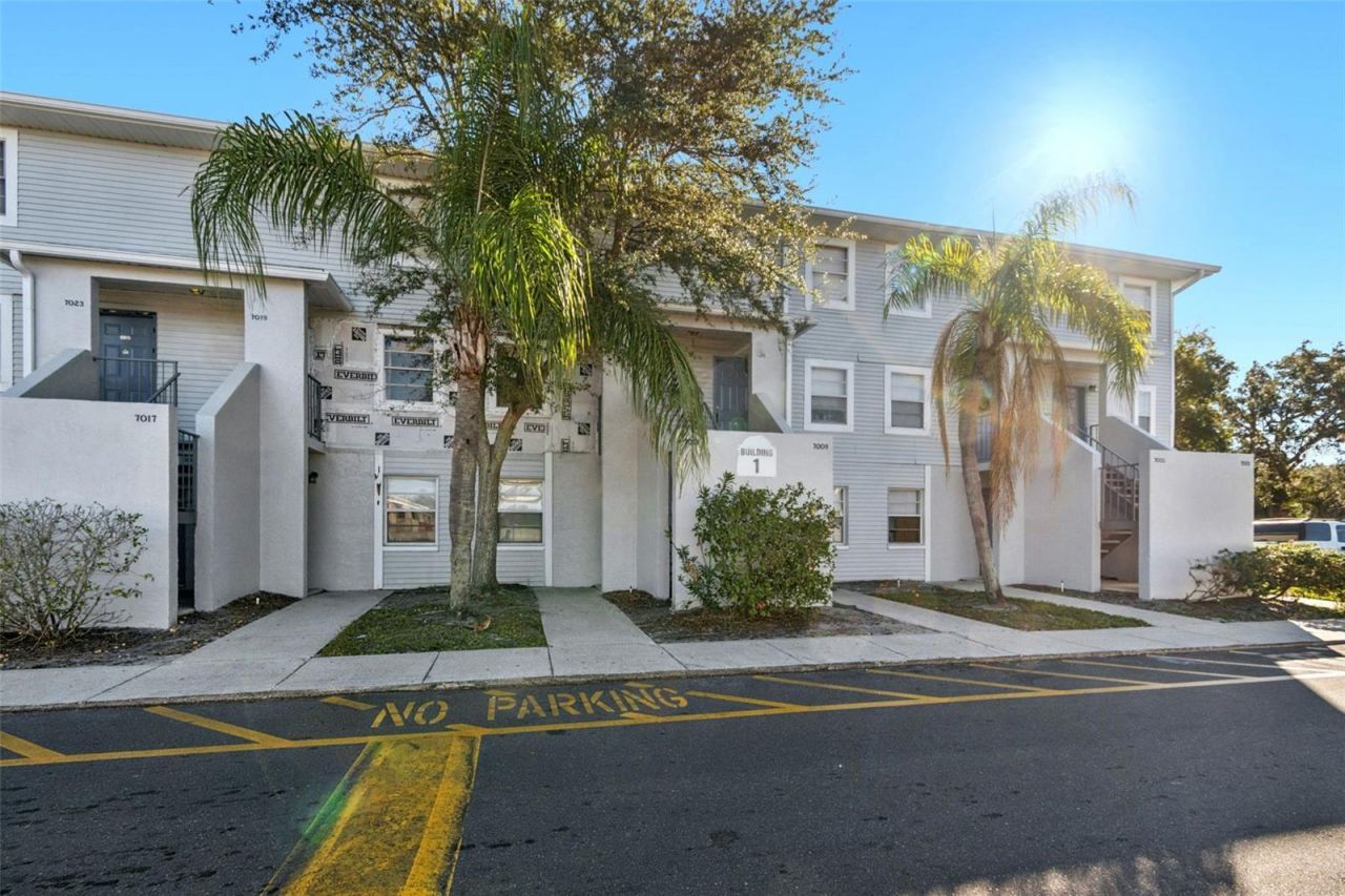 7015 Waterside Drive, Unit 1, Tampa, FL 33617 Photo