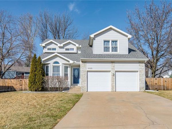 14826 W 124th Terrace, Olathe, KS 66062