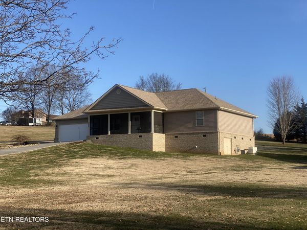 2449 Oakview Lane, Sevierville, TN 37876