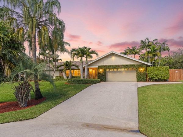 1887 Finn Hill Drive, Boynton Beach, FL 33426