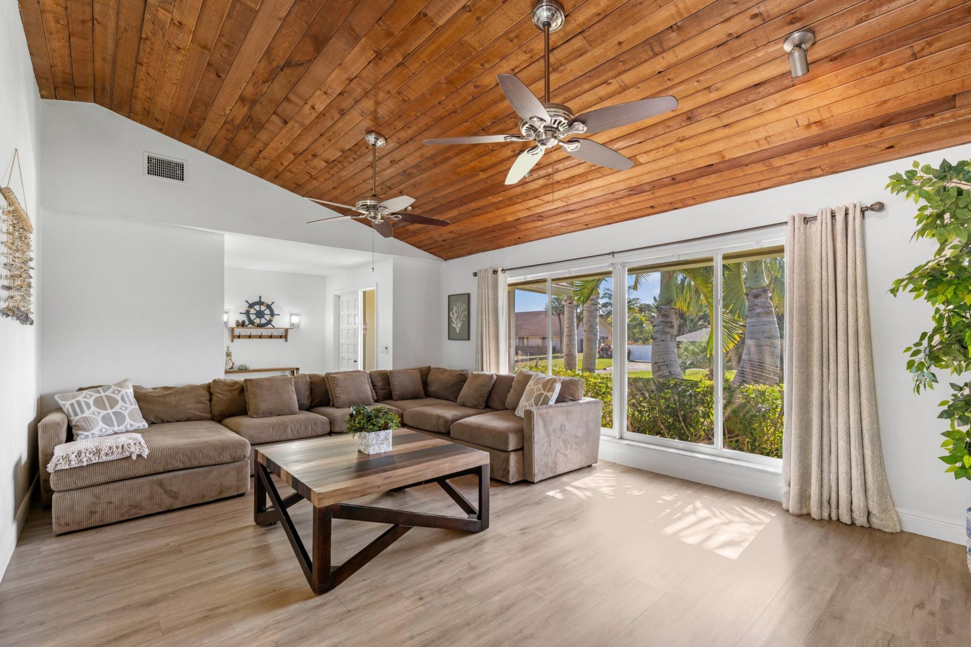 1887 Finn Hill Drive, Boynton Beach, FL 33426 Photo