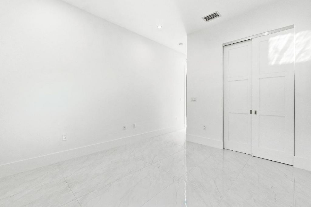 691 Kingsbridge Street, Boca Raton, FL 33487 Photo