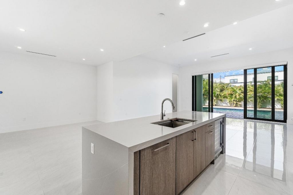 691 Kingsbridge Street, Boca Raton, FL 33487 Photo