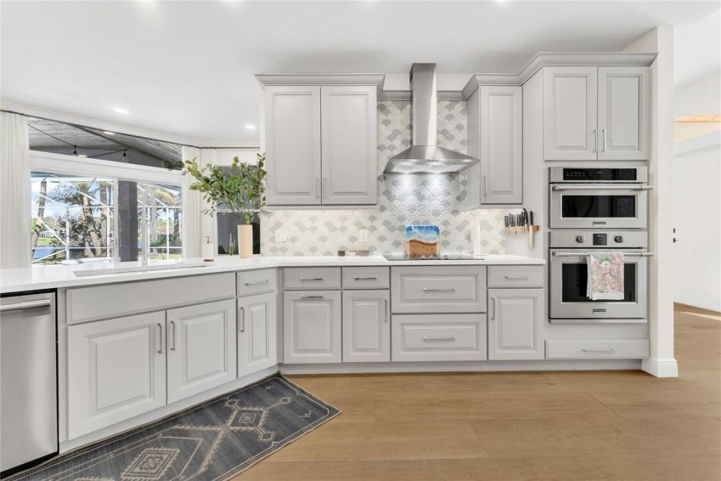 2304 SW Danforth Cir, Palm City, FL 34990 Photo