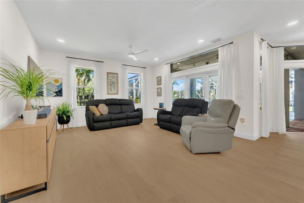 2304 SW Danforth Cir, Palm City, FL 34990 Photo