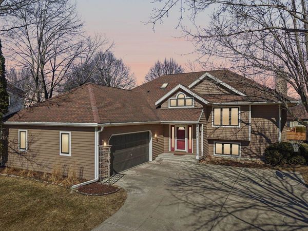 1606 Manchester Crossing, Waunakee, WI 53597
