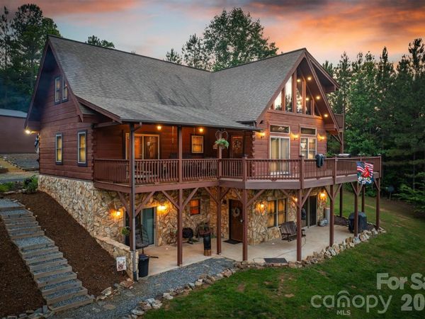 16 Saratoga Drive, Nebo, NC 28761