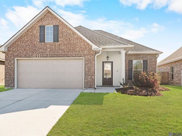 40205 Maddie Dr, Prairieville, LA 70769