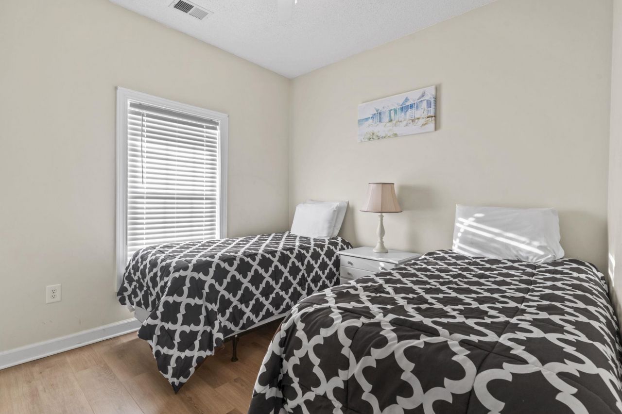 5750 Oyster Catcher Dr. Photo 20