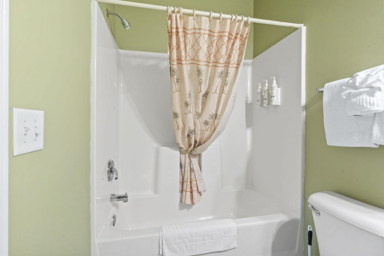 5750 Oyster Catcher Dr. Photo 21