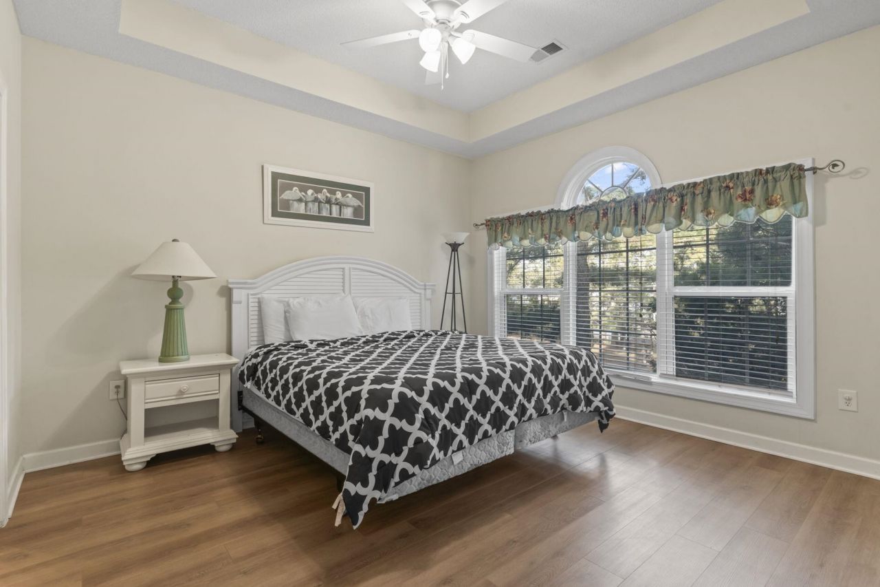 5750 Oyster Catcher Dr. Photo 24