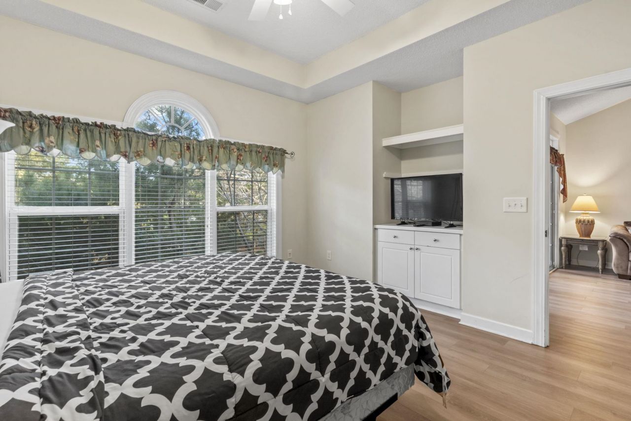 5750 Oyster Catcher Dr. Photo 25