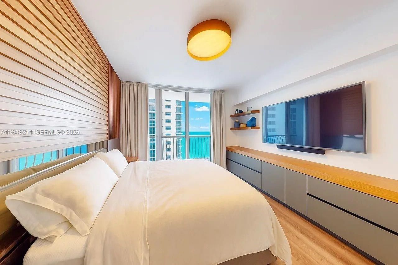 1750 N Bayshore Dr, Unit 2803, Miami, FL 33132 Photo