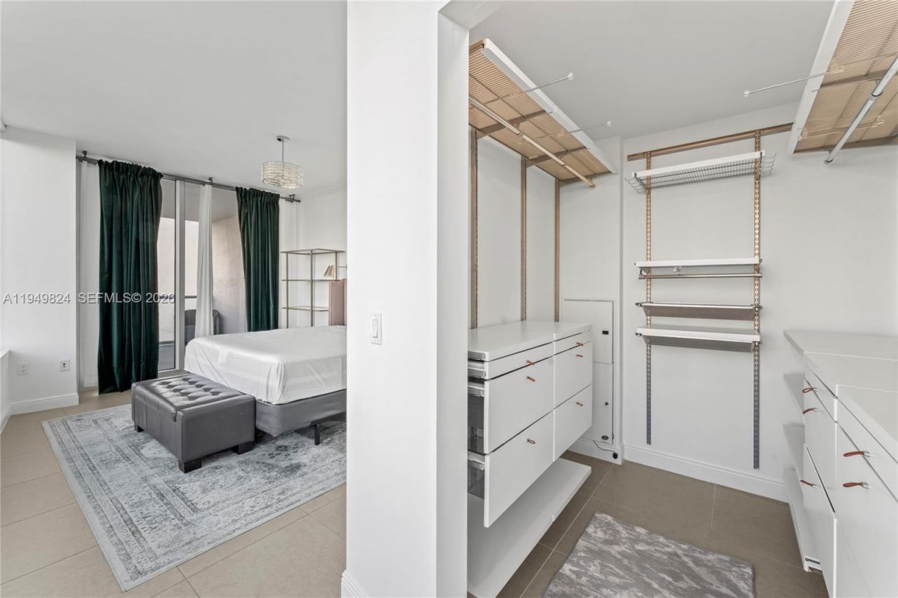 185 SW 7th St, Unit 603, Miami, FL 33130 Photo