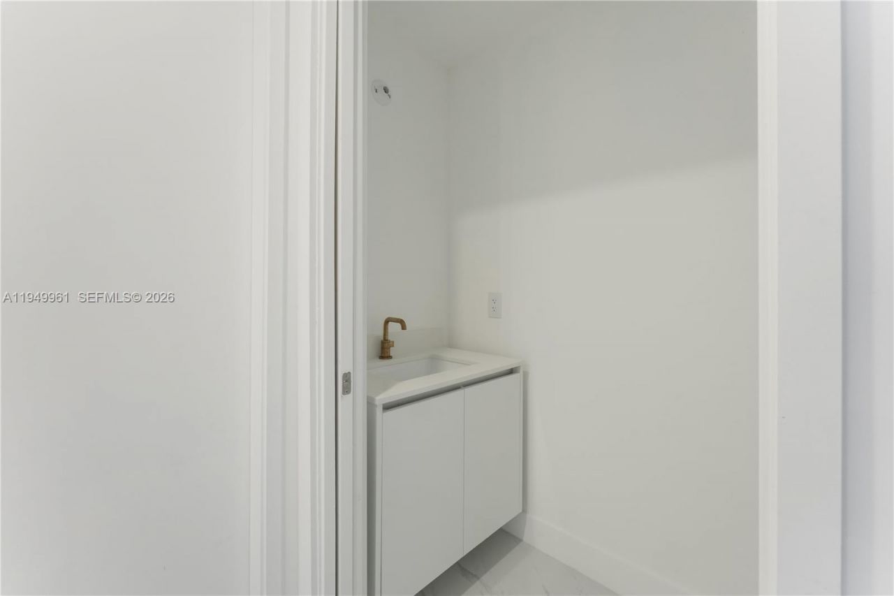 700 NE 24th Street, Unit 4503, Miami, FL 33137 Photo