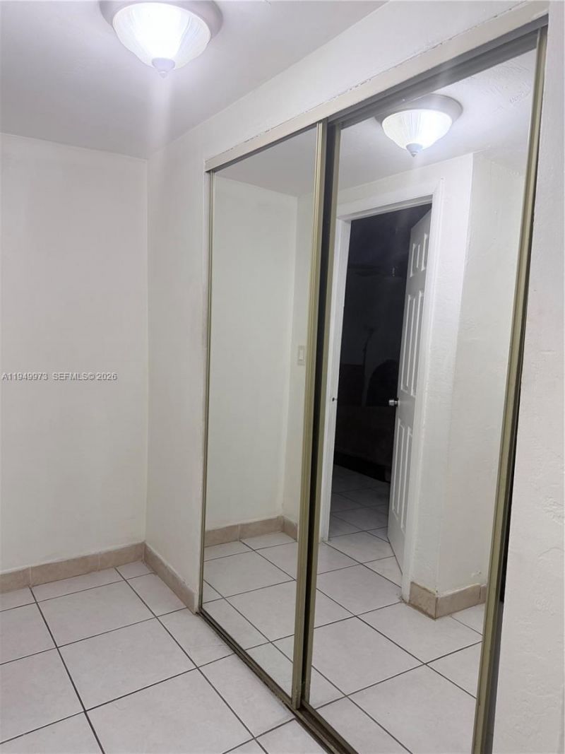 11930 NE 19th Dr , Unit 28, North Miami, FL 33181 Photo