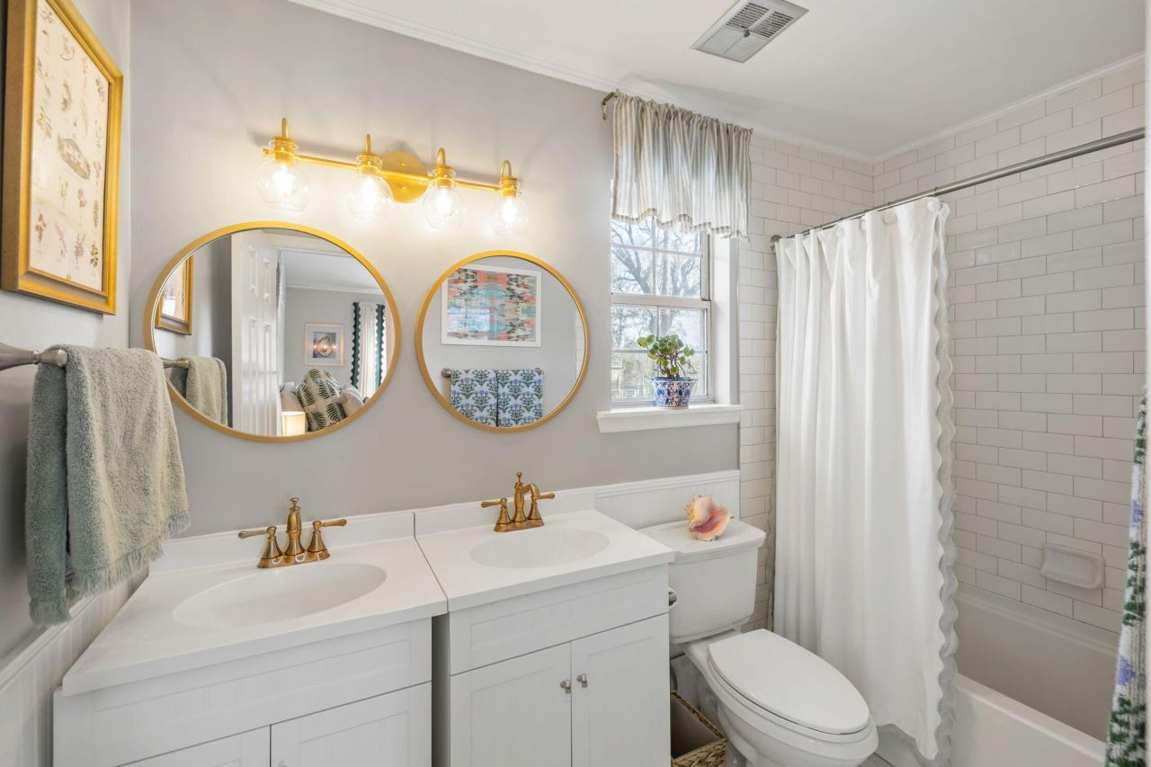 851 Ramblewood Circle Photo 17