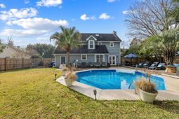 851 Ramblewood Circle photo 4