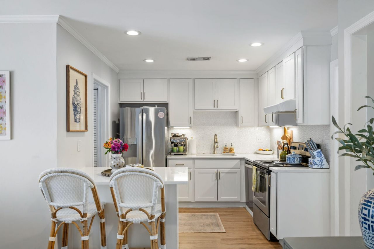 851 Ramblewood Circle Photo 9