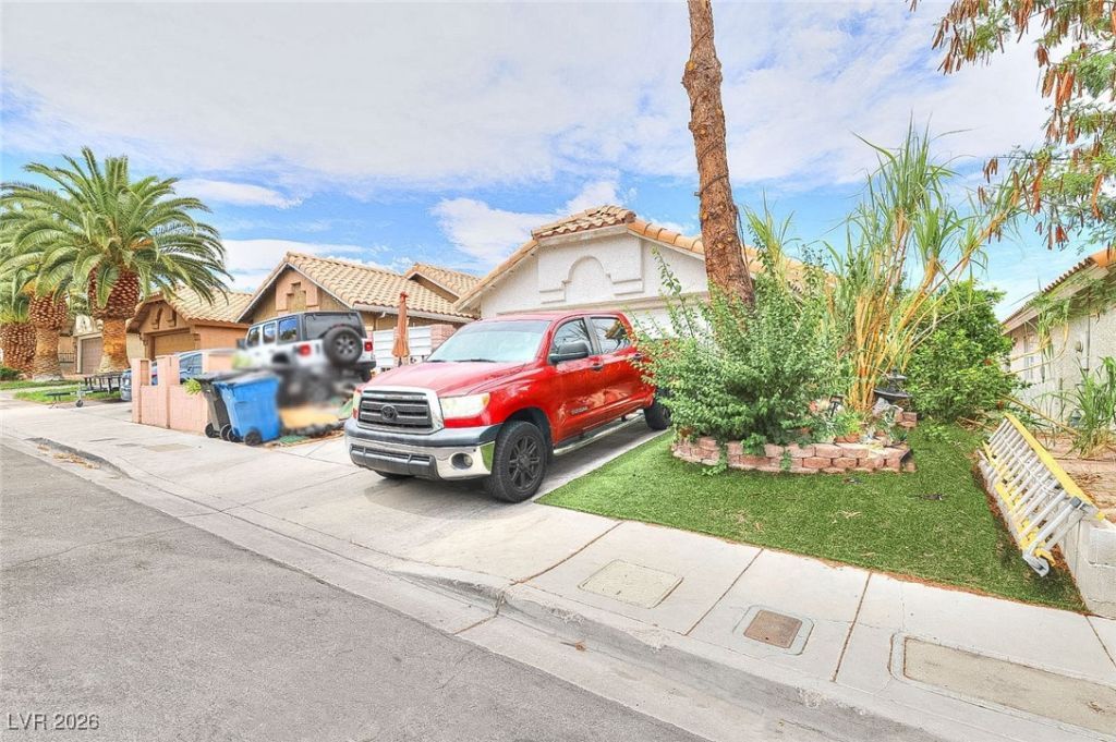 5420 Moonstruck Avenue, Las Vegas, NV 89107 Main Photo