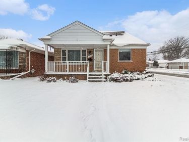 4402 Roosevelt Boulevard, Dearborn Heights, MI 48125