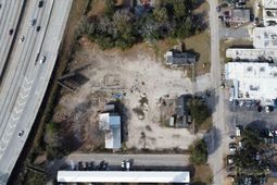 5541 Woodbine Avenue photo 4