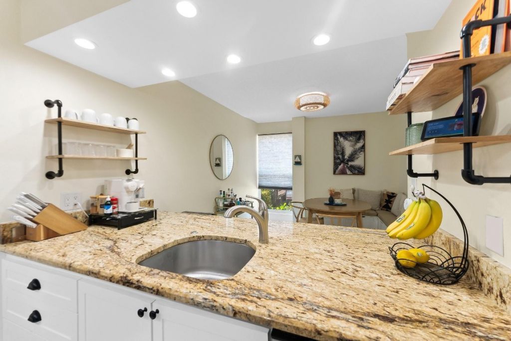 656 Kensington Place, Unit 12b, Fort Lauderdale, FL 33305 Photo