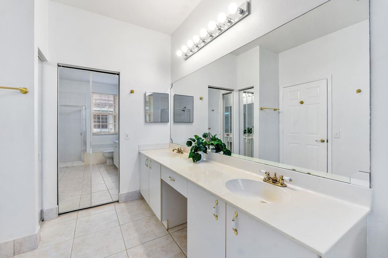 12342 NW 10th Drive, Unit D-9, Coral Springs, FL 33071 Photo