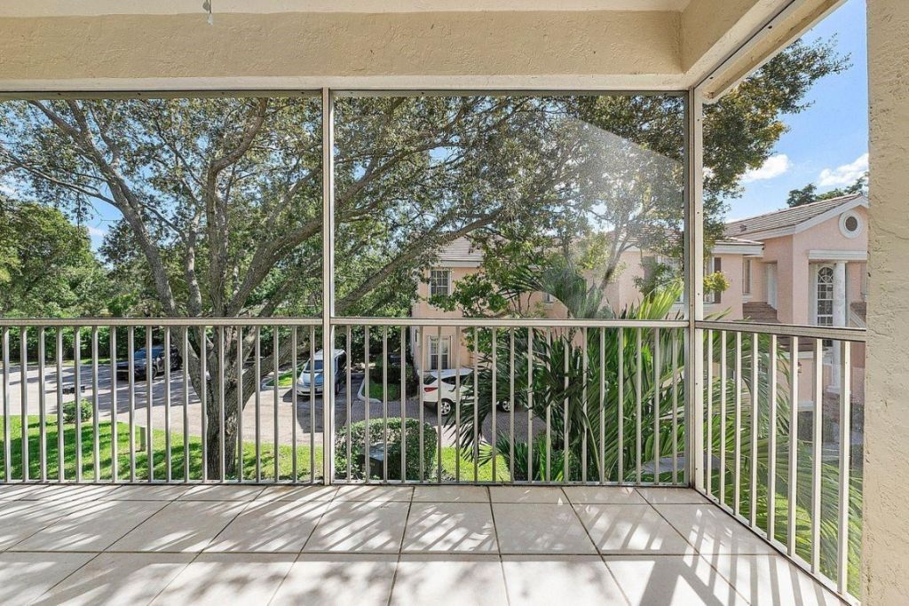 12342 NW 10th Drive, Unit D-9, Coral Springs, FL 33071 Photo