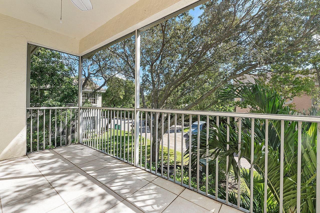 12342 NW 10th Drive, Unit D-9, Coral Springs, FL 33071 Photo