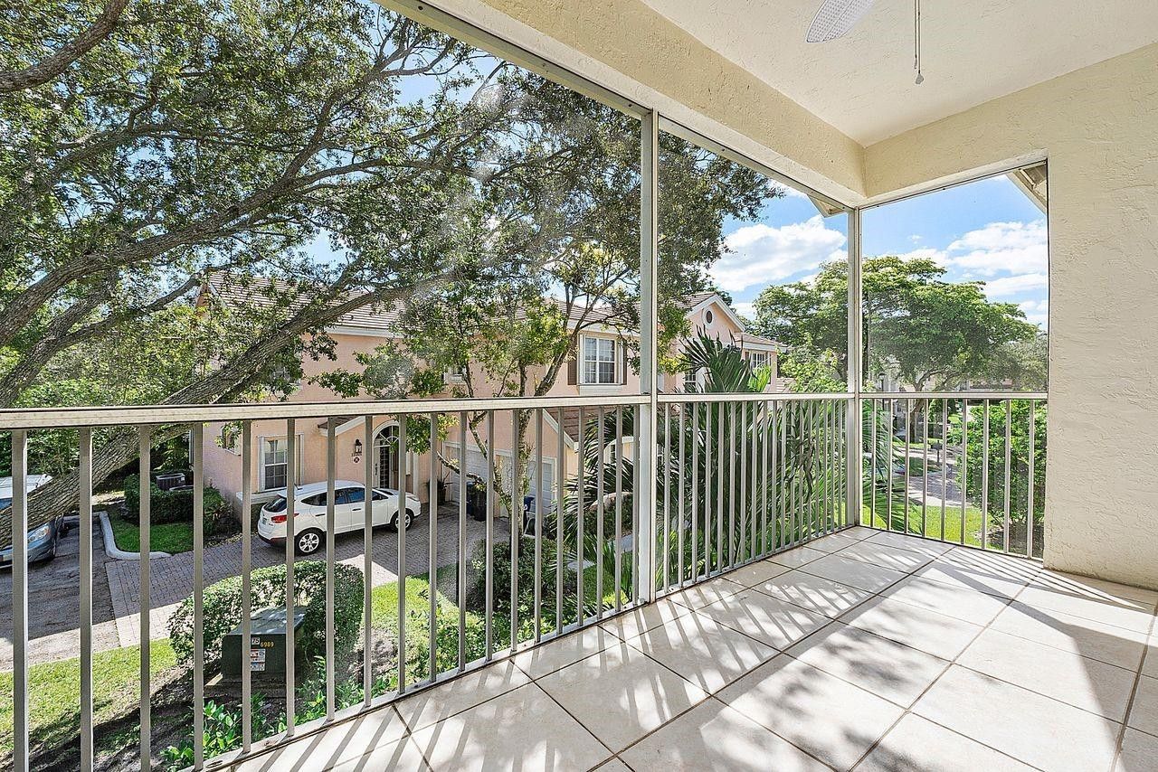 12342 NW 10th Drive, Unit D-9, Coral Springs, FL 33071 Photo