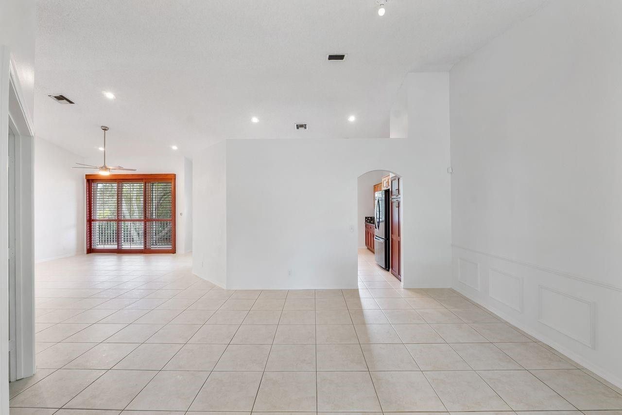 12342 NW 10th Drive, Unit D-9, Coral Springs, FL 33071 Photo