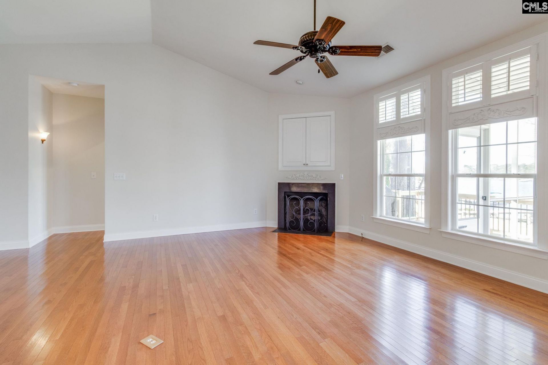 192 Palm Street Photo 9