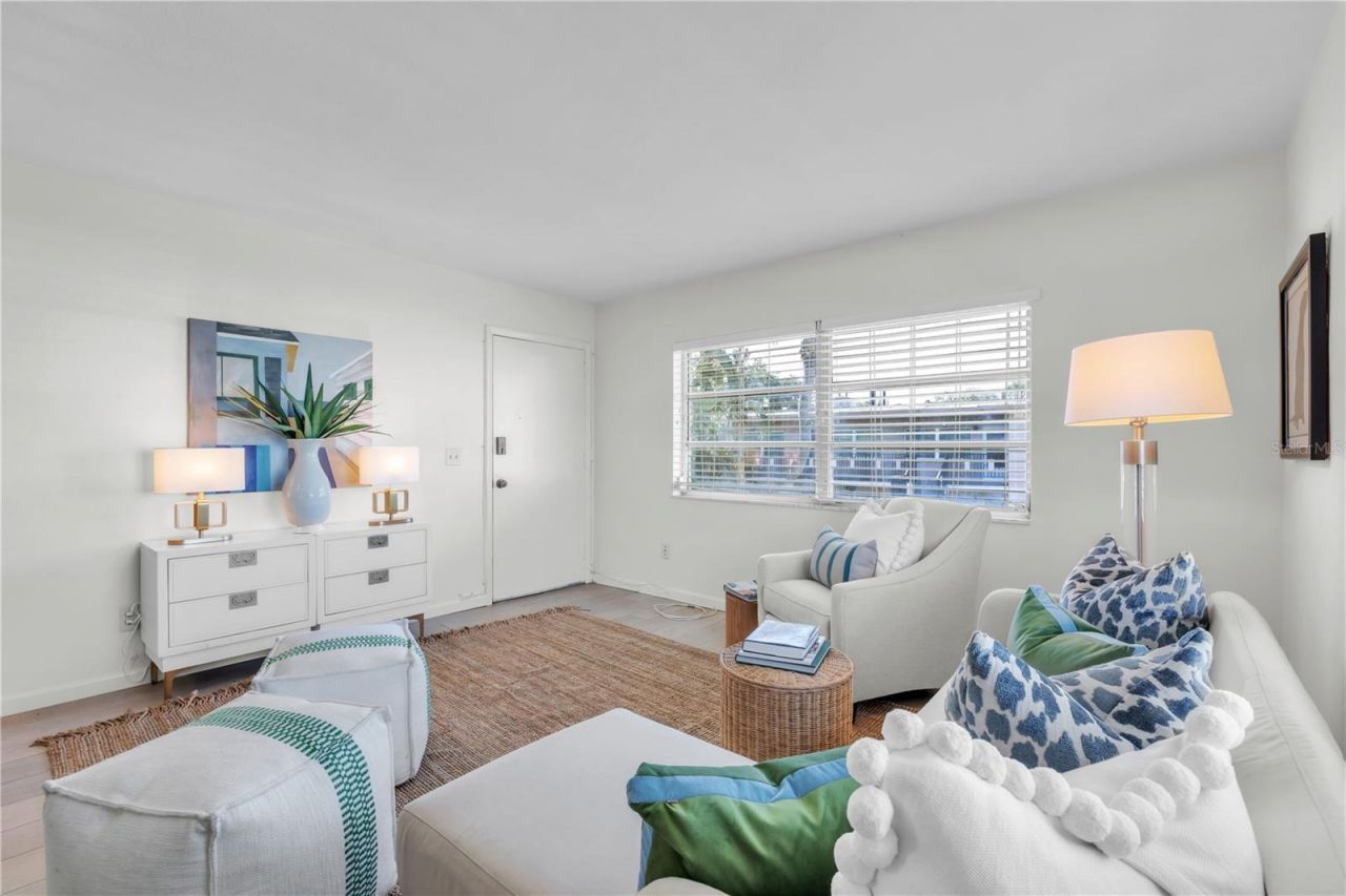 200 36th Avenue N, Unit 201A, Saint Petersburg, FL 33704 Photo